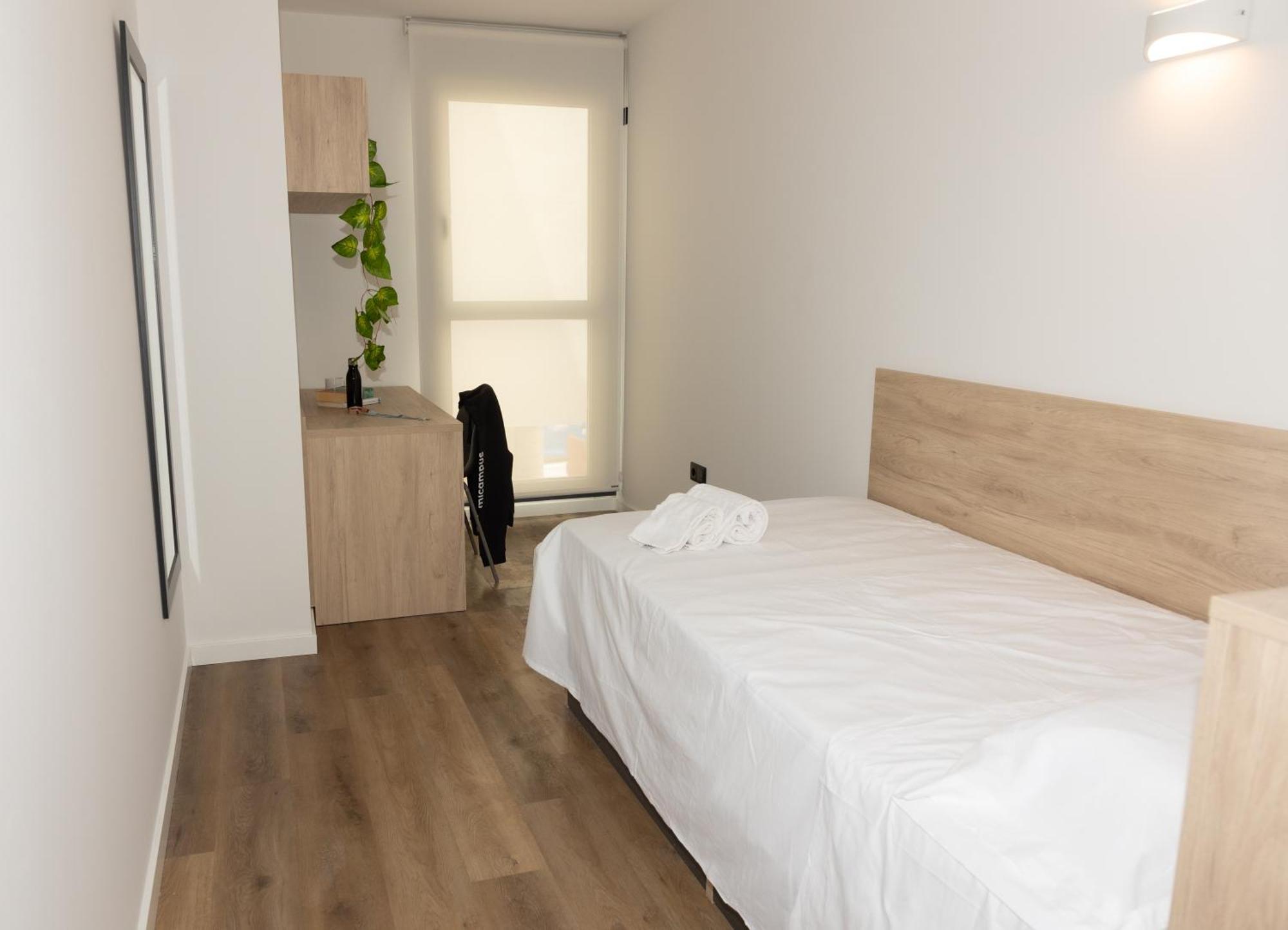 Micampus Burjassot Parque Student Residence Екстериор снимка